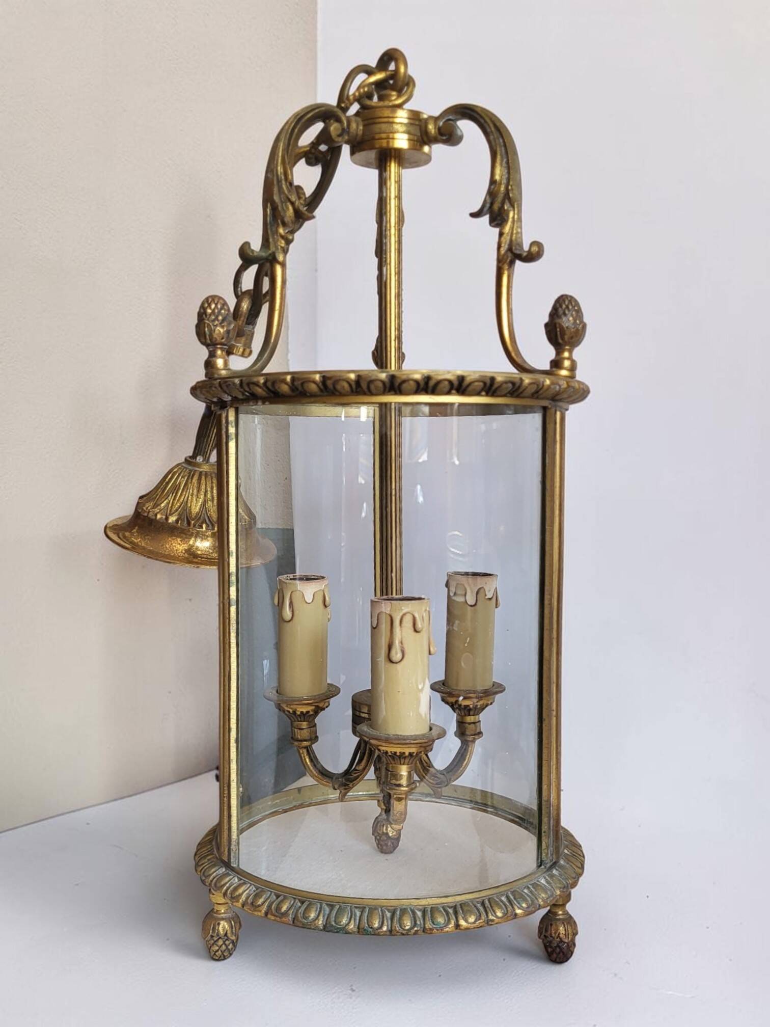 Pair of bronze lanterns in Louis XVI style