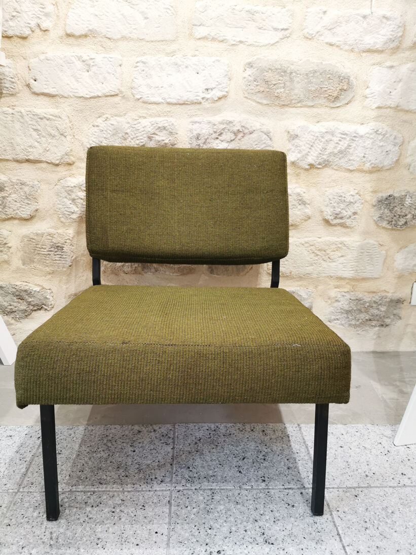 Vintage armchair in good condition