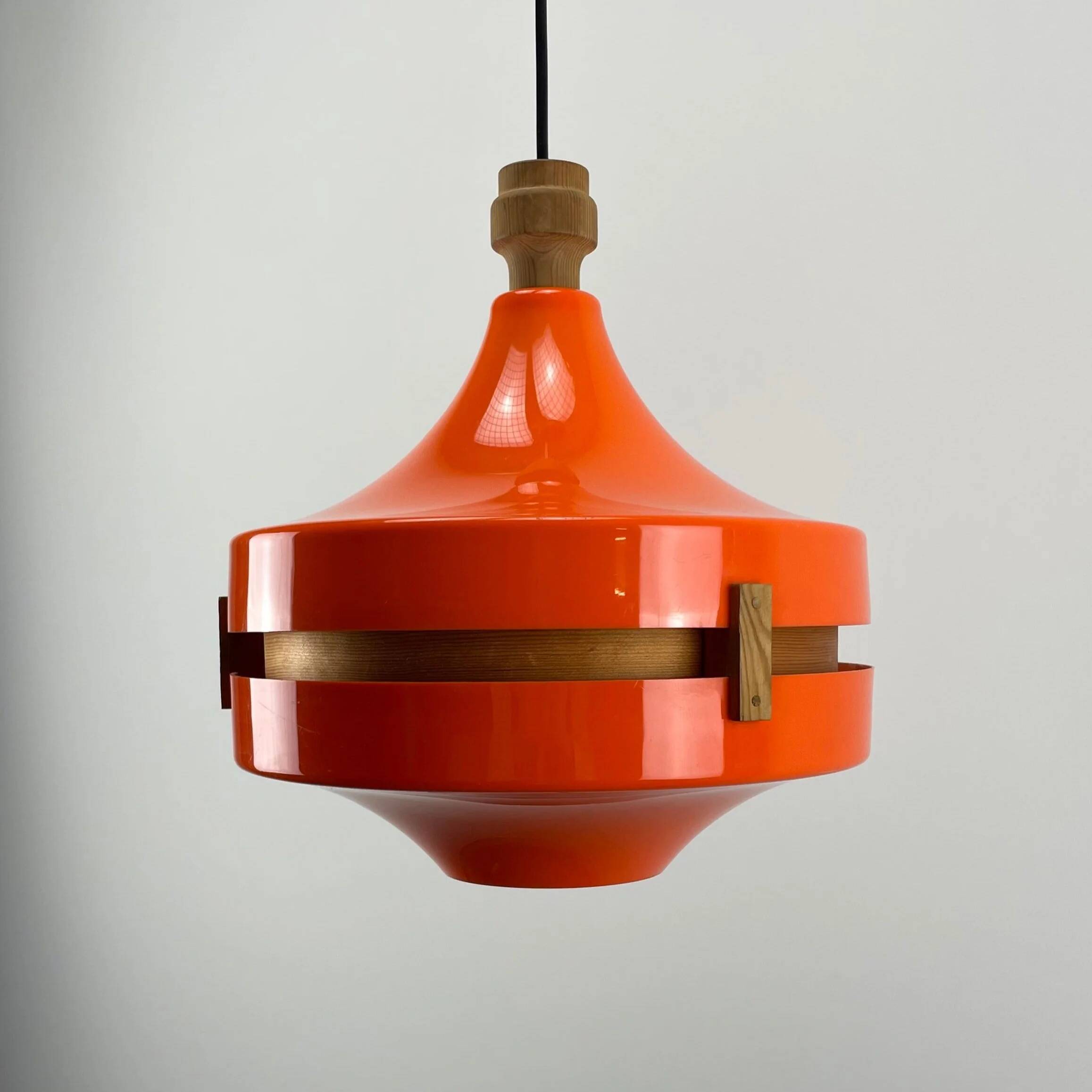 1970s orange Scandinavian suspension light in plexiglass shaped like a UFO.