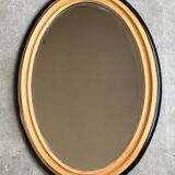 Miroir ovale en bois et glace biseauté - 88 cm par 63 cm