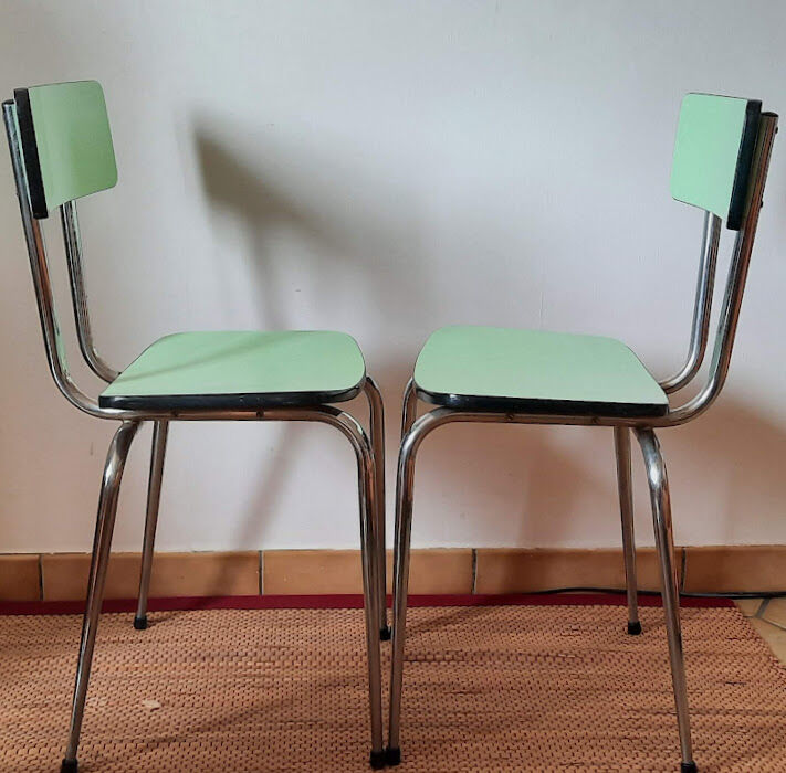 Set of Formica chairs