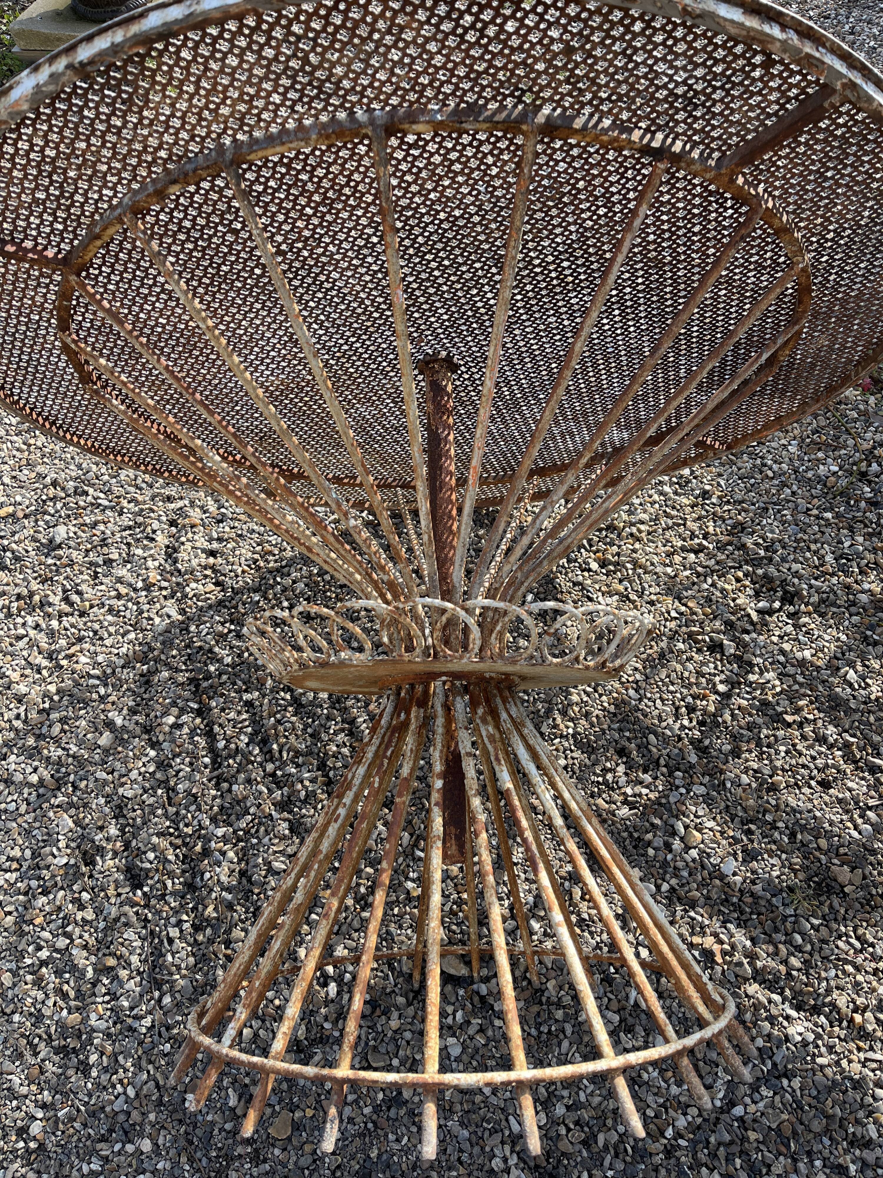 Garden table Mathieu Matégot