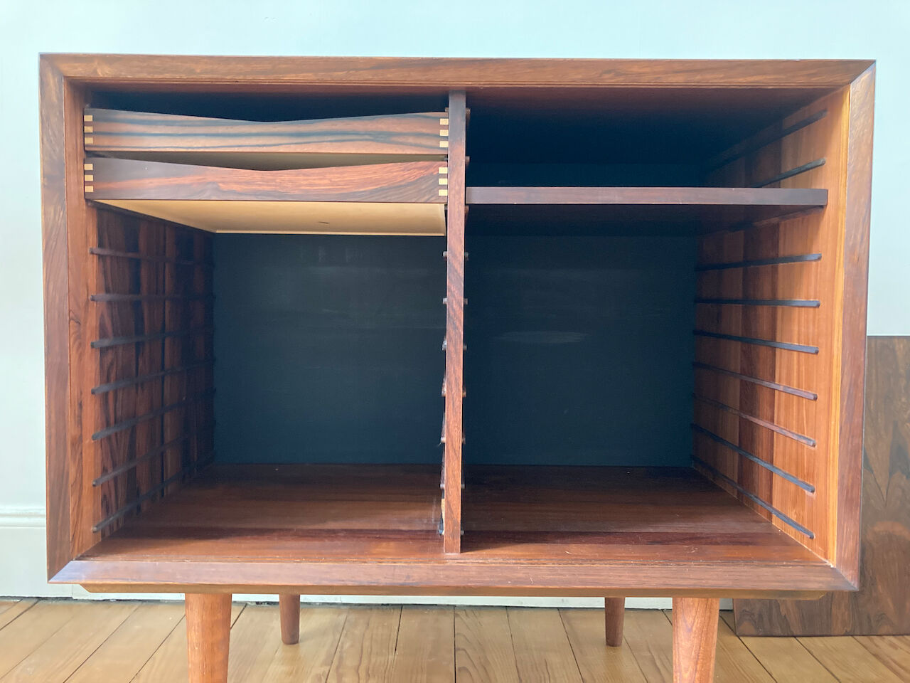 Danis buffet by Poul Cadovious, Cado rosewood of the 60