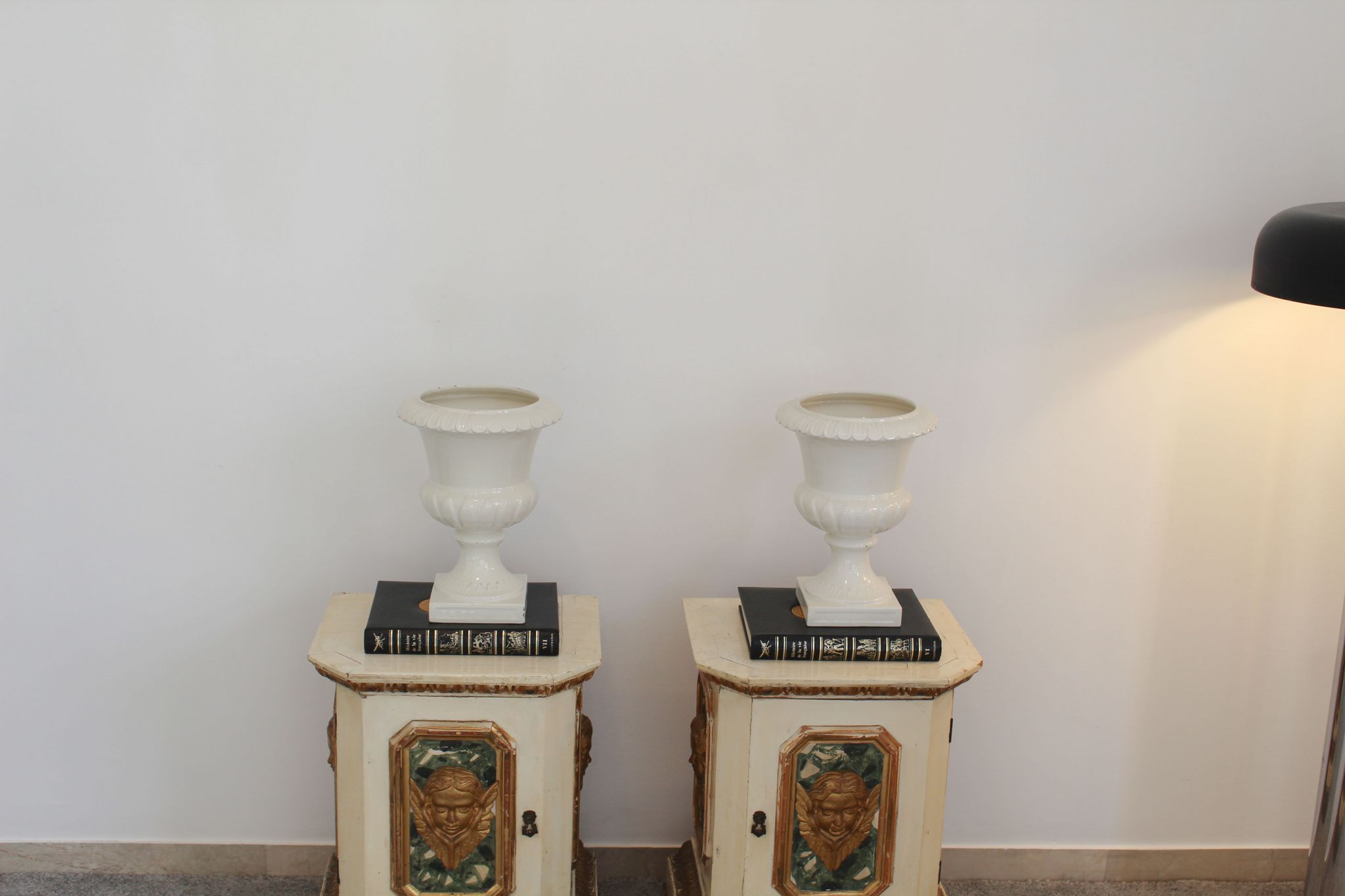 Pair of Capuani Este Vases in white lacquered ceramic, Italy '900