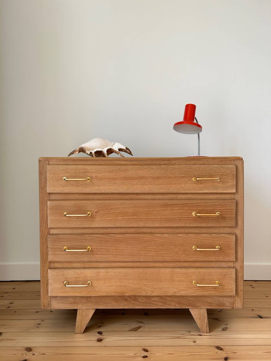 Commode vintage en chêne brut (rénovée)