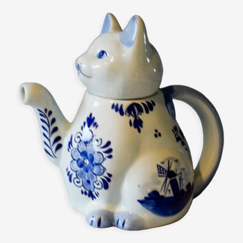 Delfts ceramic cat teapot