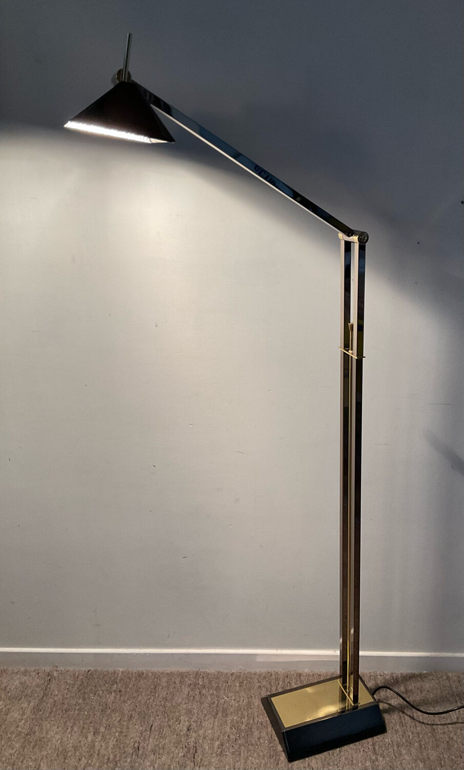 Golden Deknudt floor lamp from the 70s