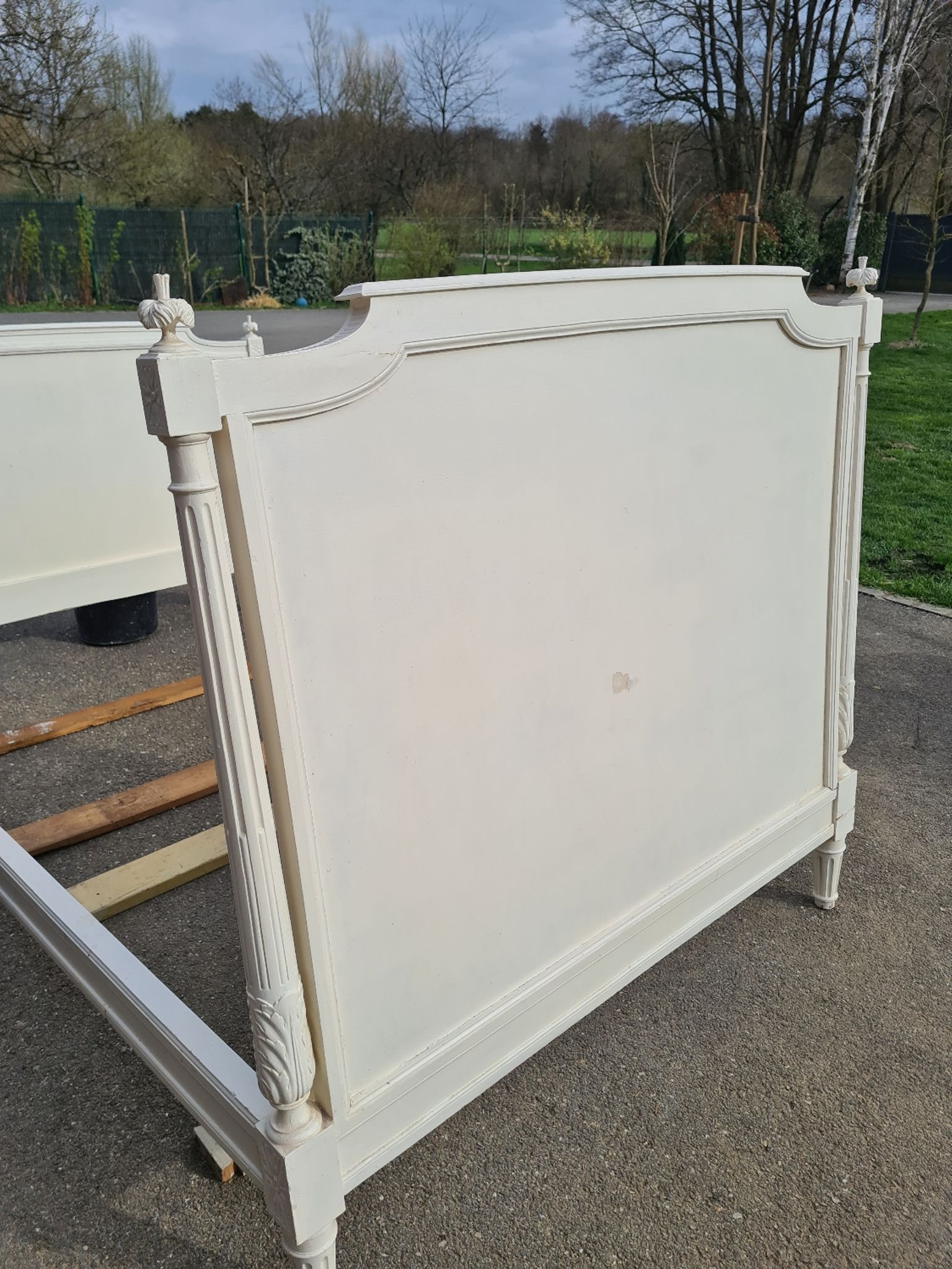 Bed 1 person Louis XVI style