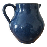 Pichet en céramique – émail de couleur bleu signé J. Normand fait main