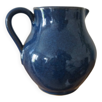 Pichet en céramique – émail de couleur bleu signé J. Normand fait main