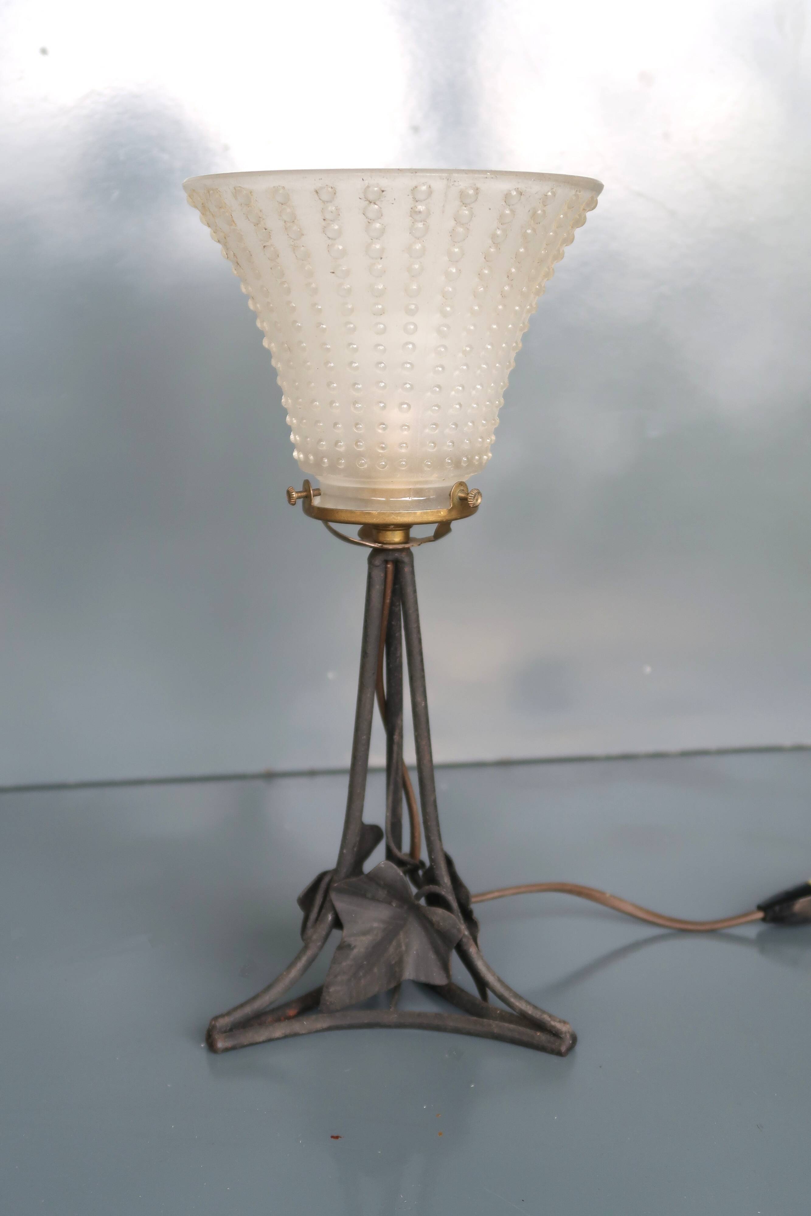 Art Deco lamp from the 1930s in metal and glass.