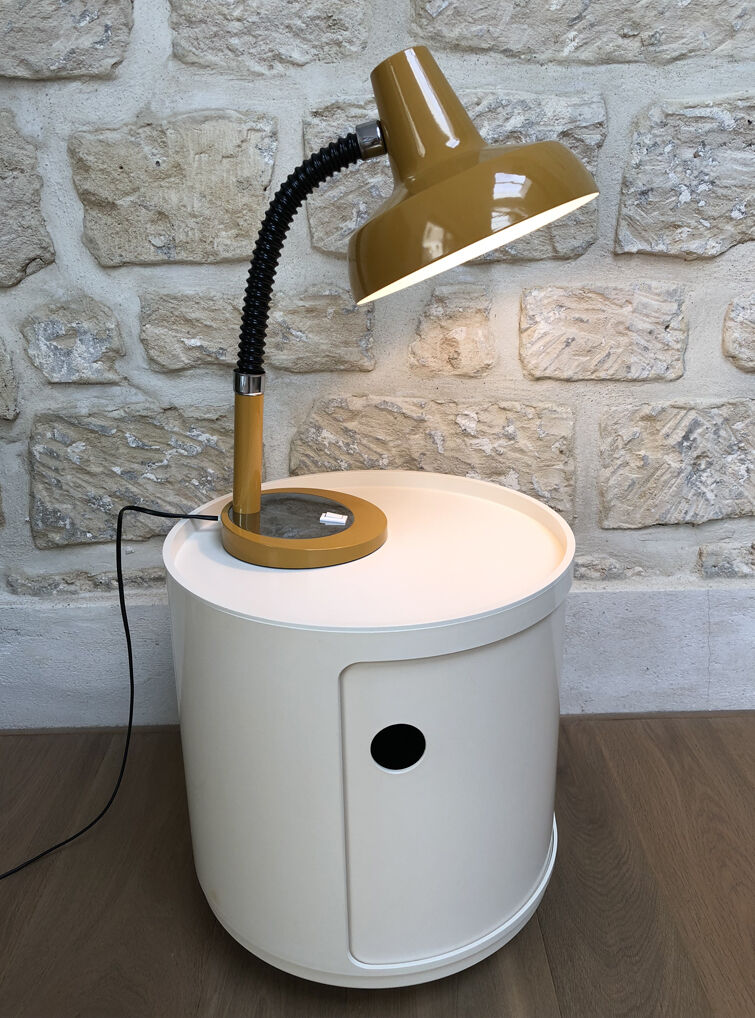 Vintage lamp, mustard