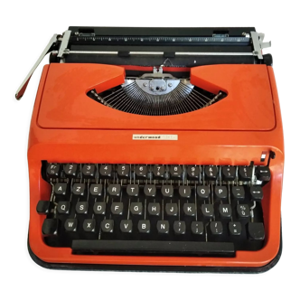 Underwood 130 typewriter