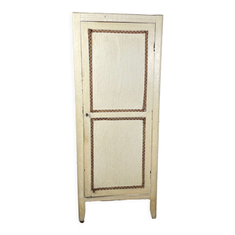 Armoire parisienne vintage