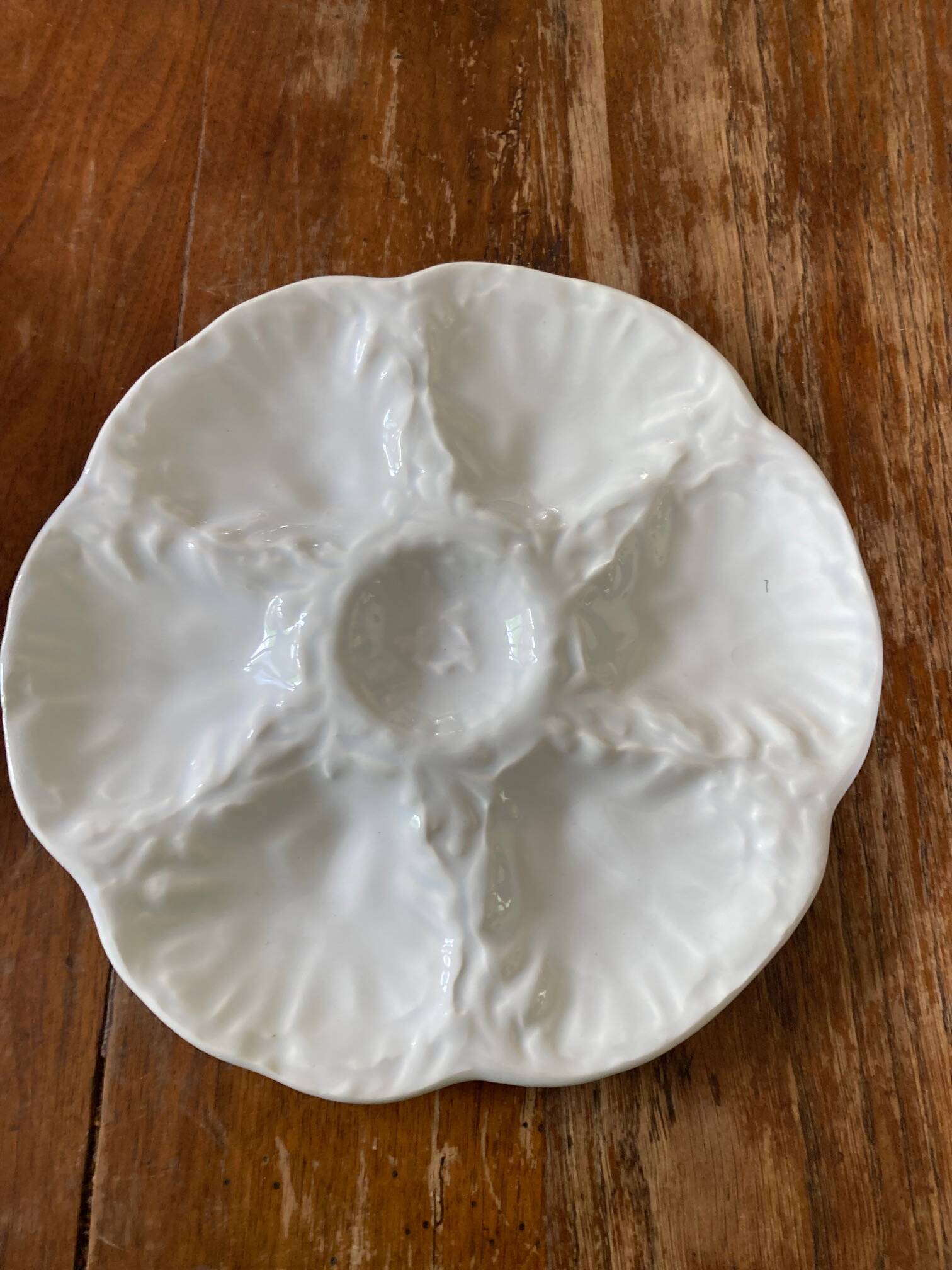 Lot oyster plates