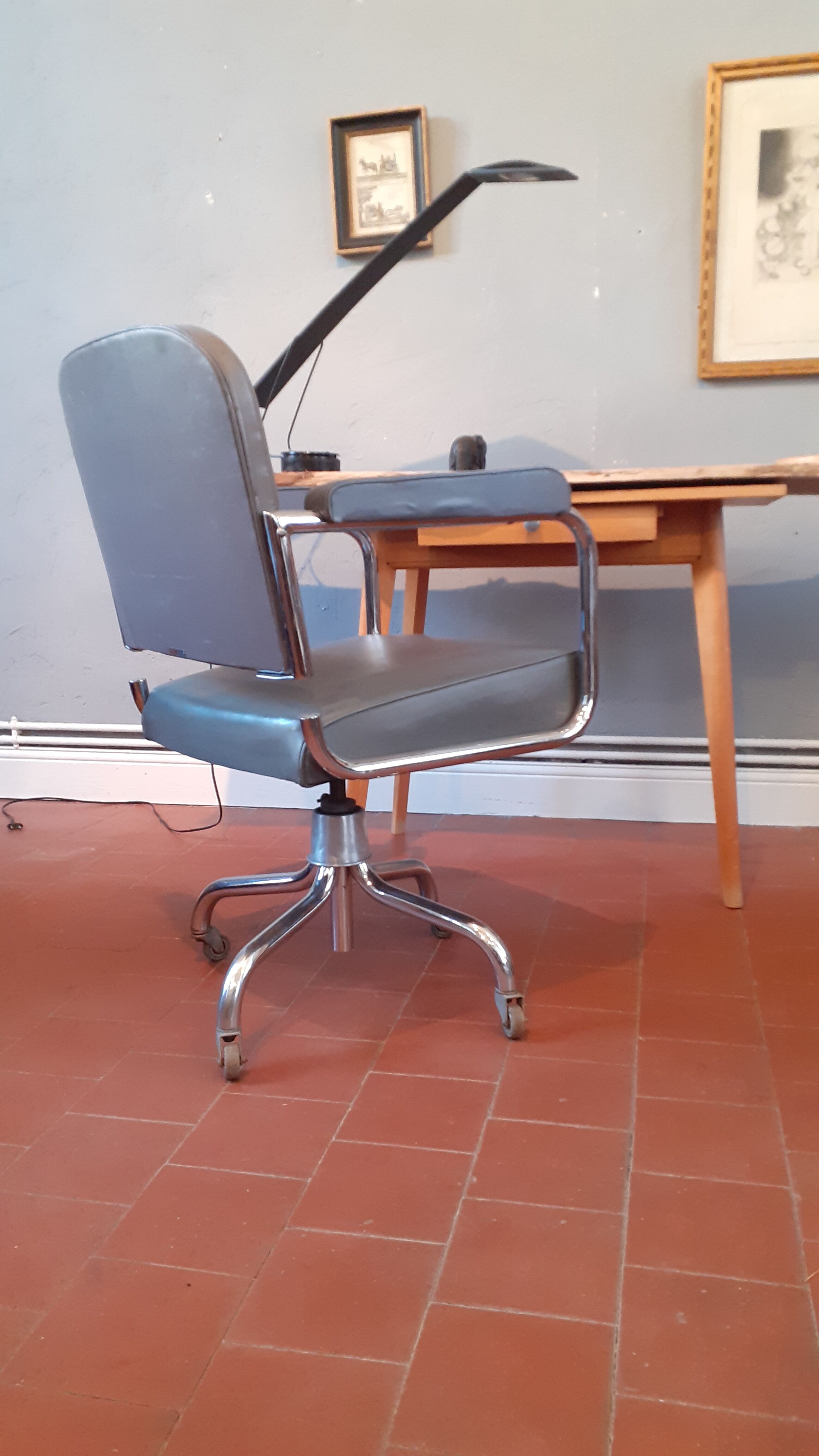 Vintage office chair, industrial decoration from the 1950s Ronéo!!