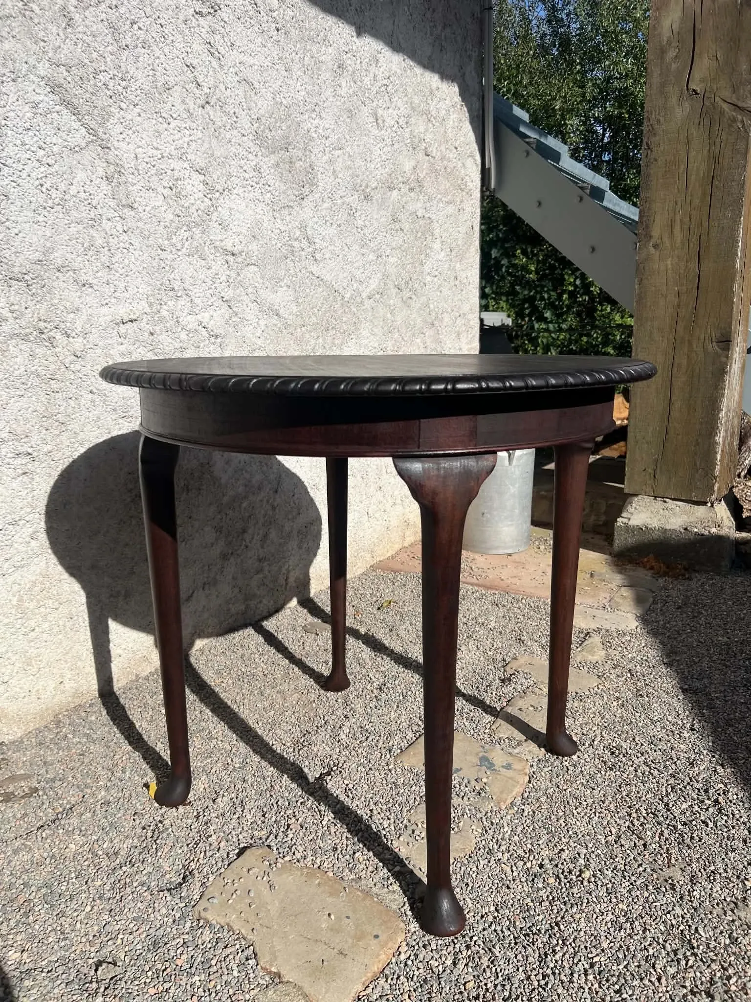 round table