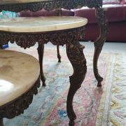Kidney bean nesting tables