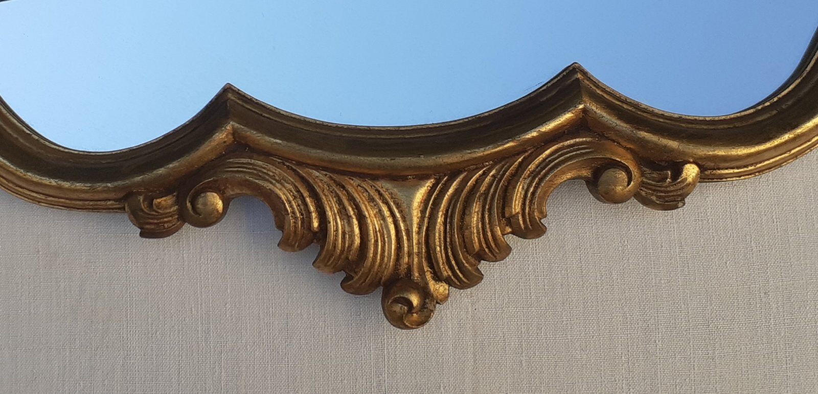 Resin mirror 76 x 69 cm