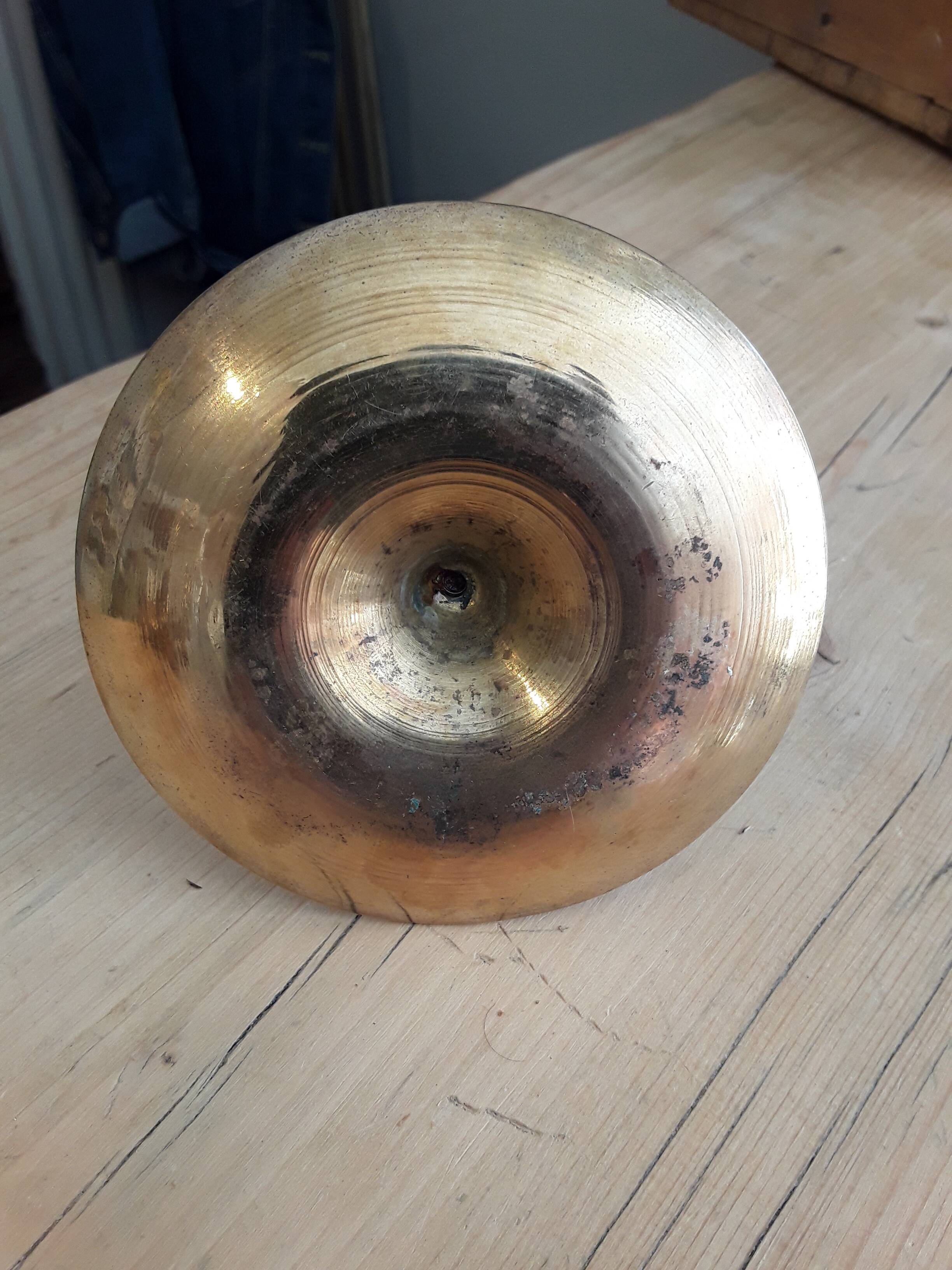 Cellar rat candle holder