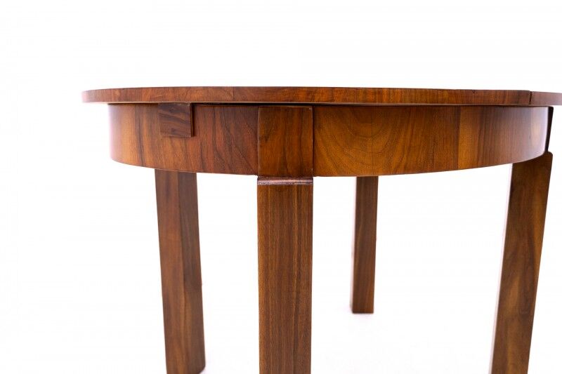Oval Art Deco table from the 1940s, Poland. After renovation.