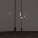 Italian Design Coat rack with white marble base and chrome uprights, 1970