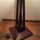 Lampe acajou pied sculpté