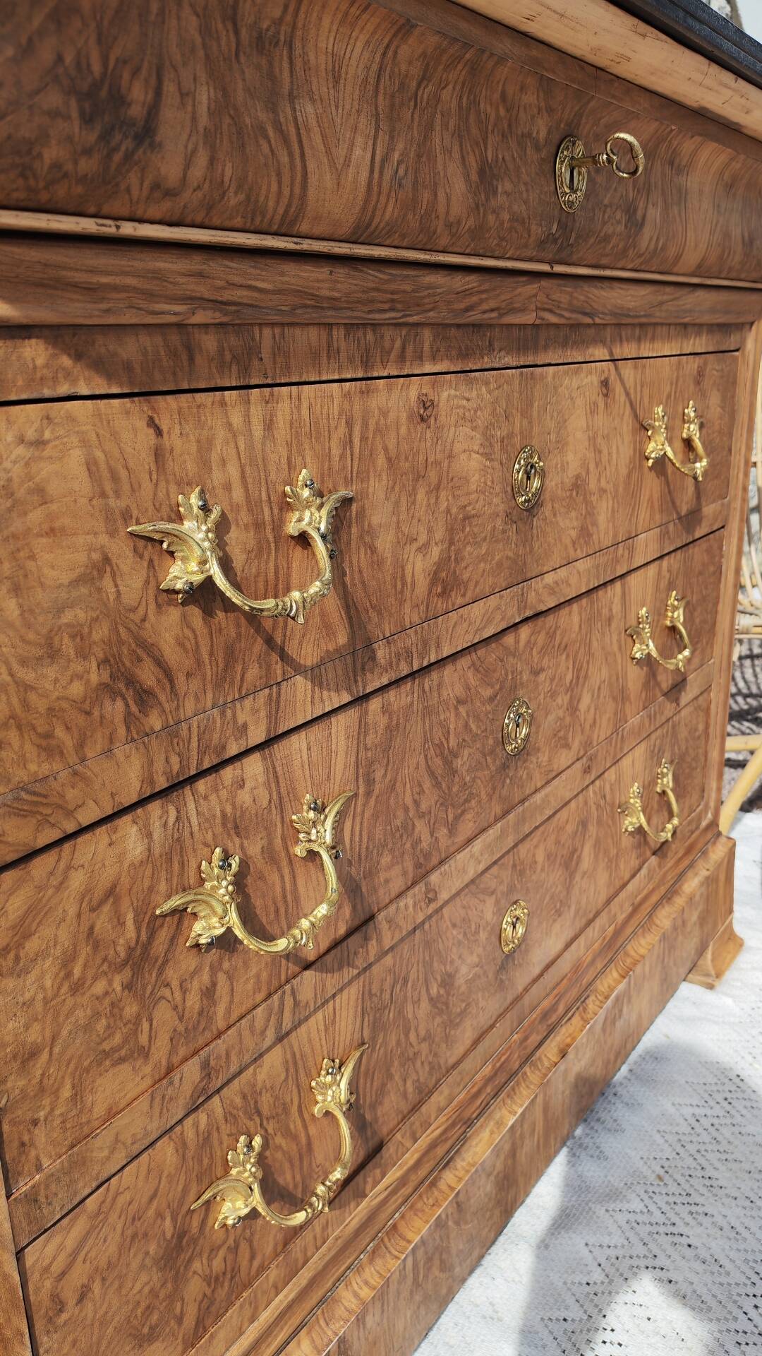 The Victorian Chest of Drawers