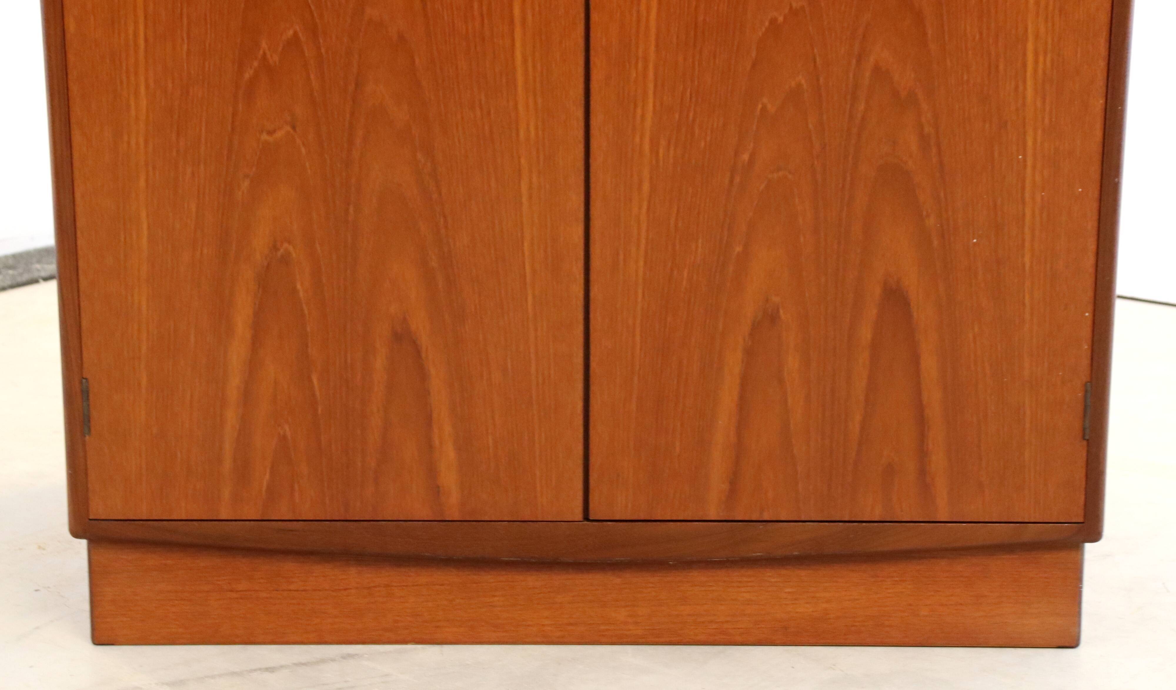 G-Plan vintage mid century wardrobe 'Heswell'
