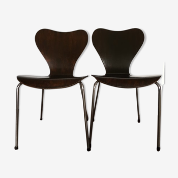 Pair of butterfly 3107 chairs by Arne Jacobsen pilot version, 1955