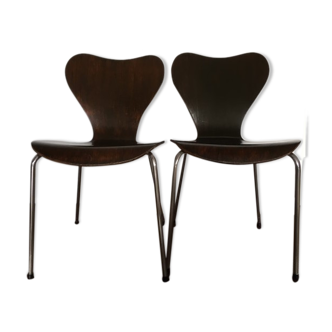 Pair of butterfly 3107 chairs by Arne Jacobsen pilot version, 1955
