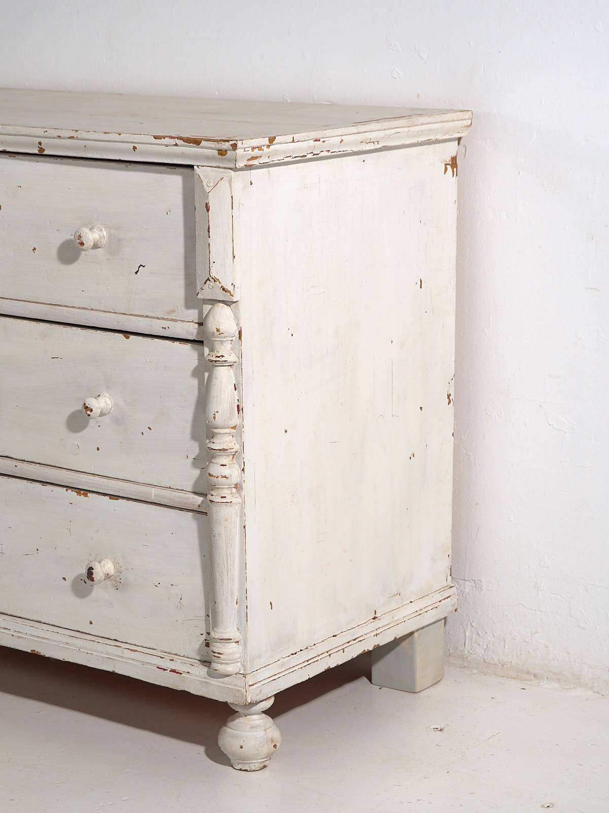 Commode ancienne blanche (c.1920)