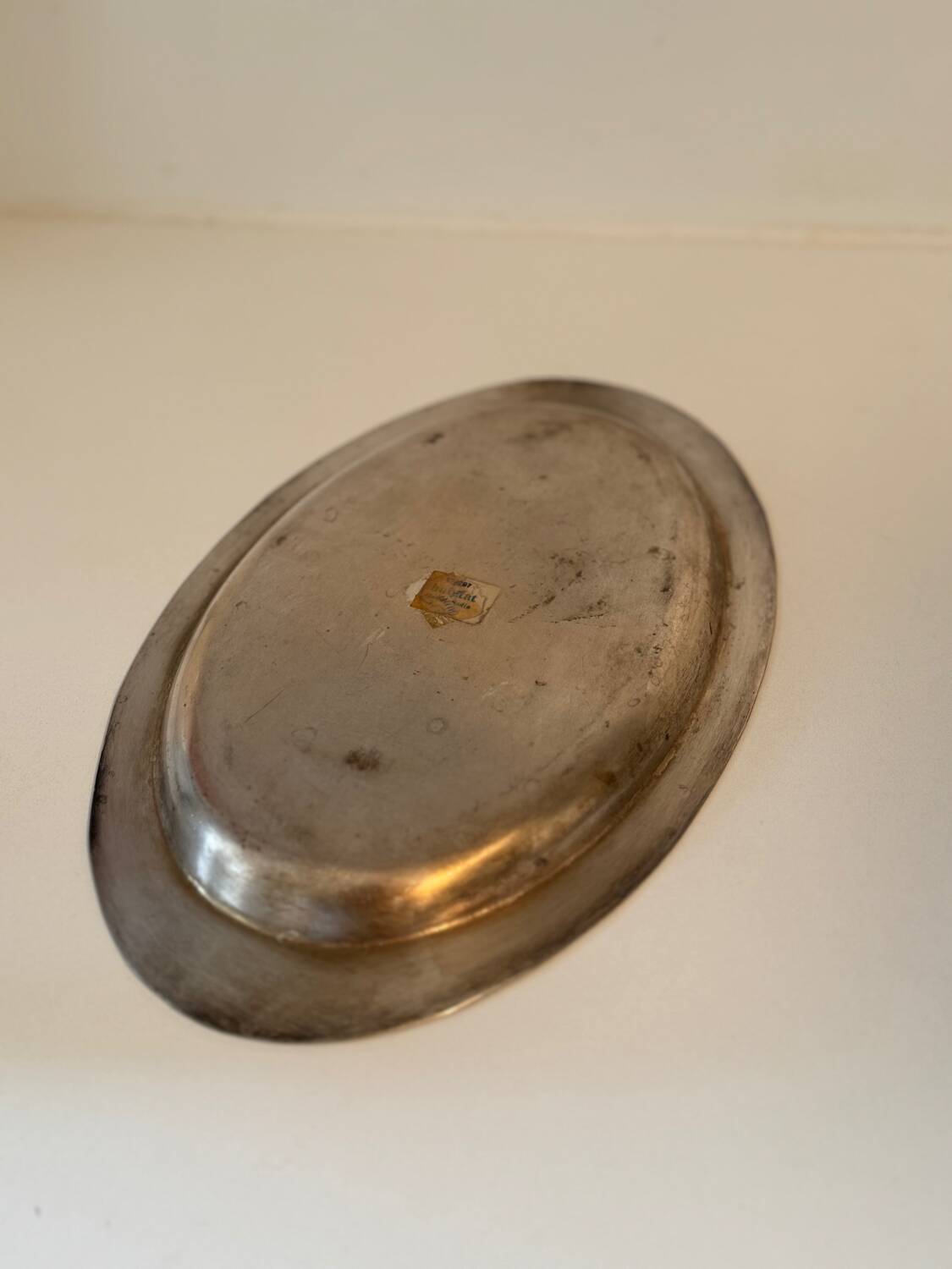 Oval metal tray – Habitat