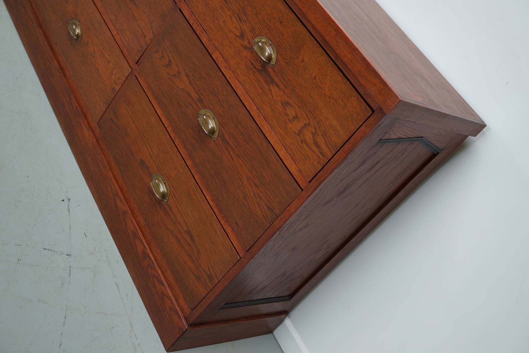 Large Vintage Dutch Oak Art Deco Shop Cabinet / Sideboard, 1930s