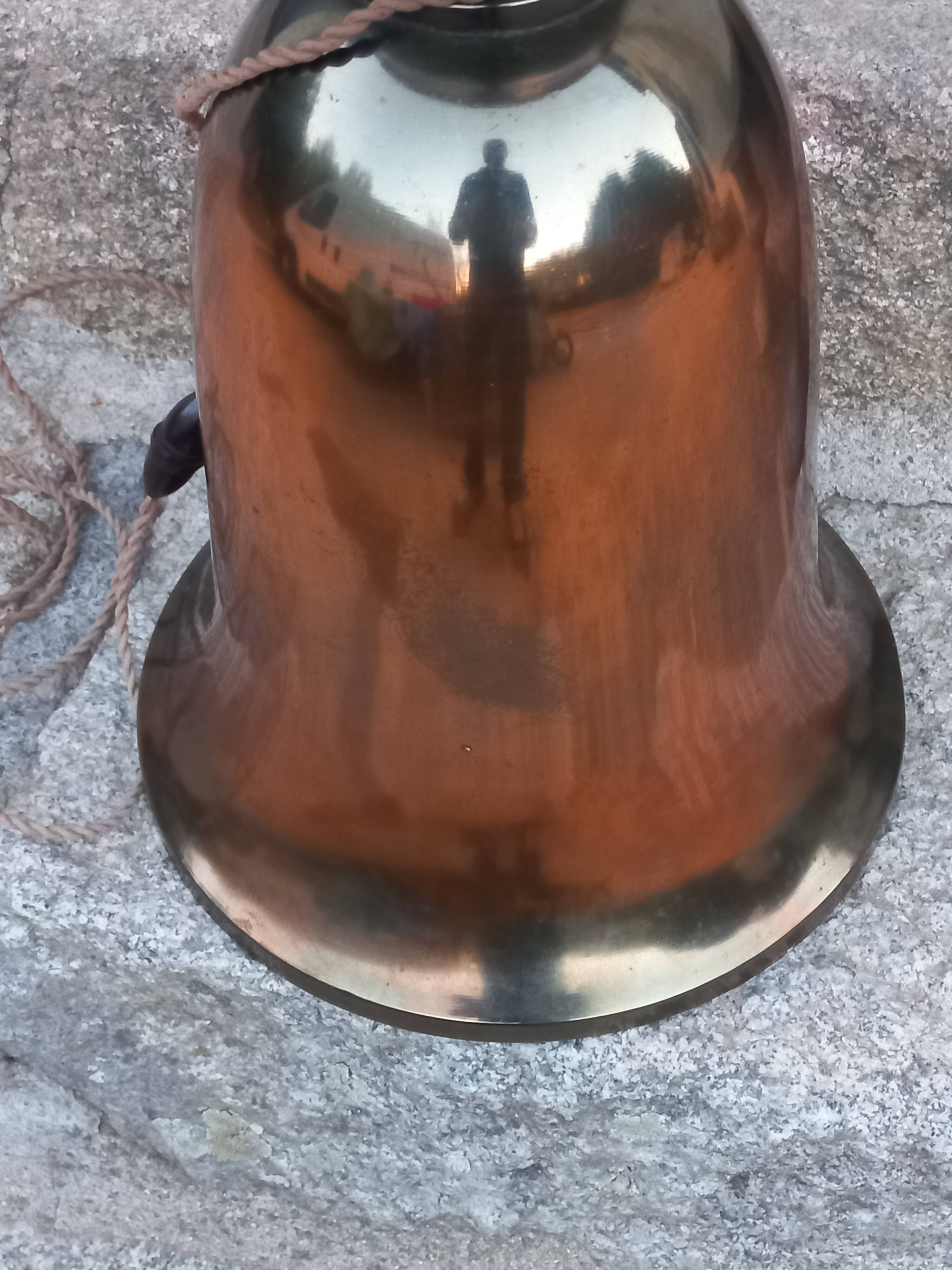 Art Deco tulip lamp in copper metal, 42.5cm from the 1930s.