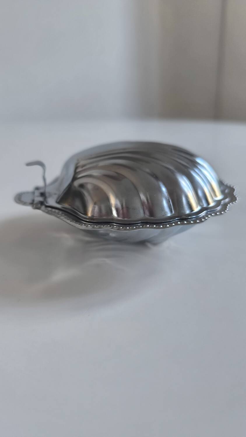 Shell butter dish