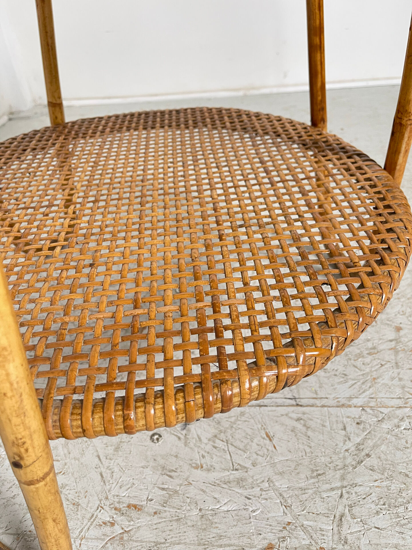 Table basse en rotin 1960
