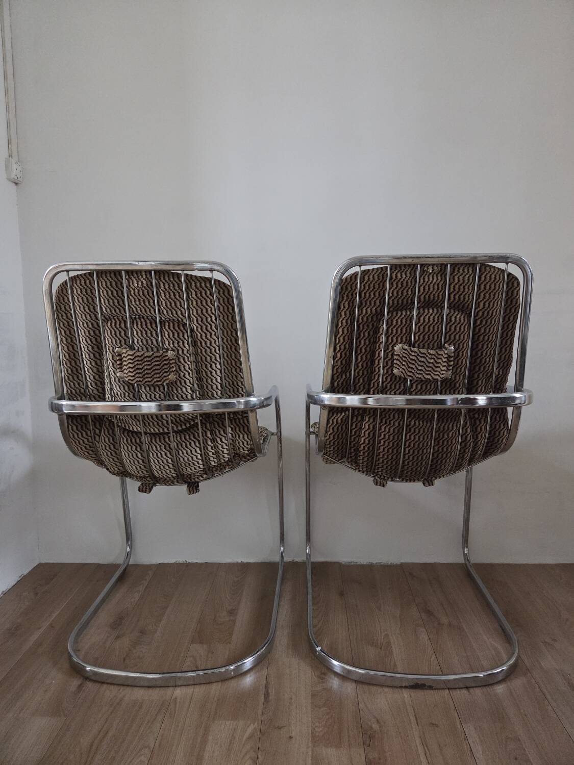 Cidue pair of chairs, 1970s.