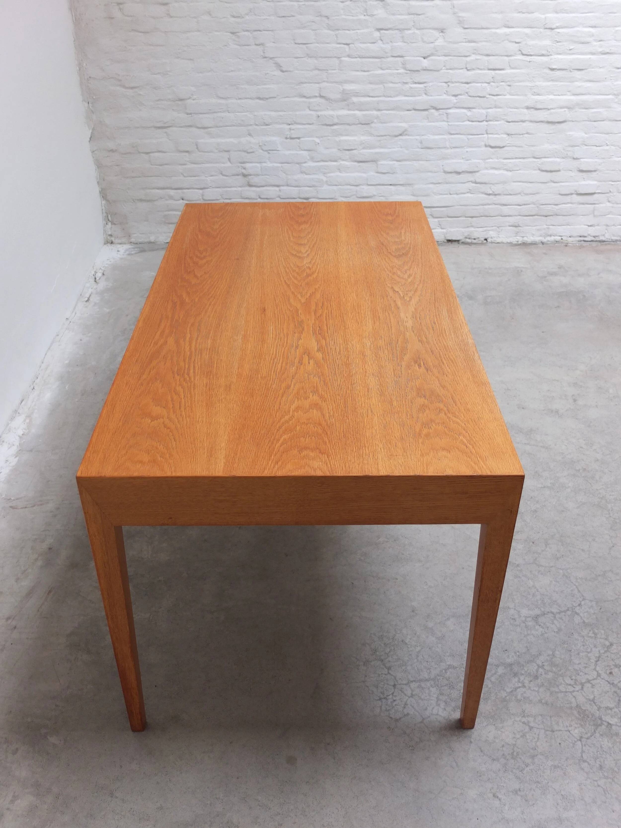 Freestanding 'Model 36' desk in oak by Severin Hansen for Haslev, 1958