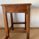 Tabouret en chêne ancien