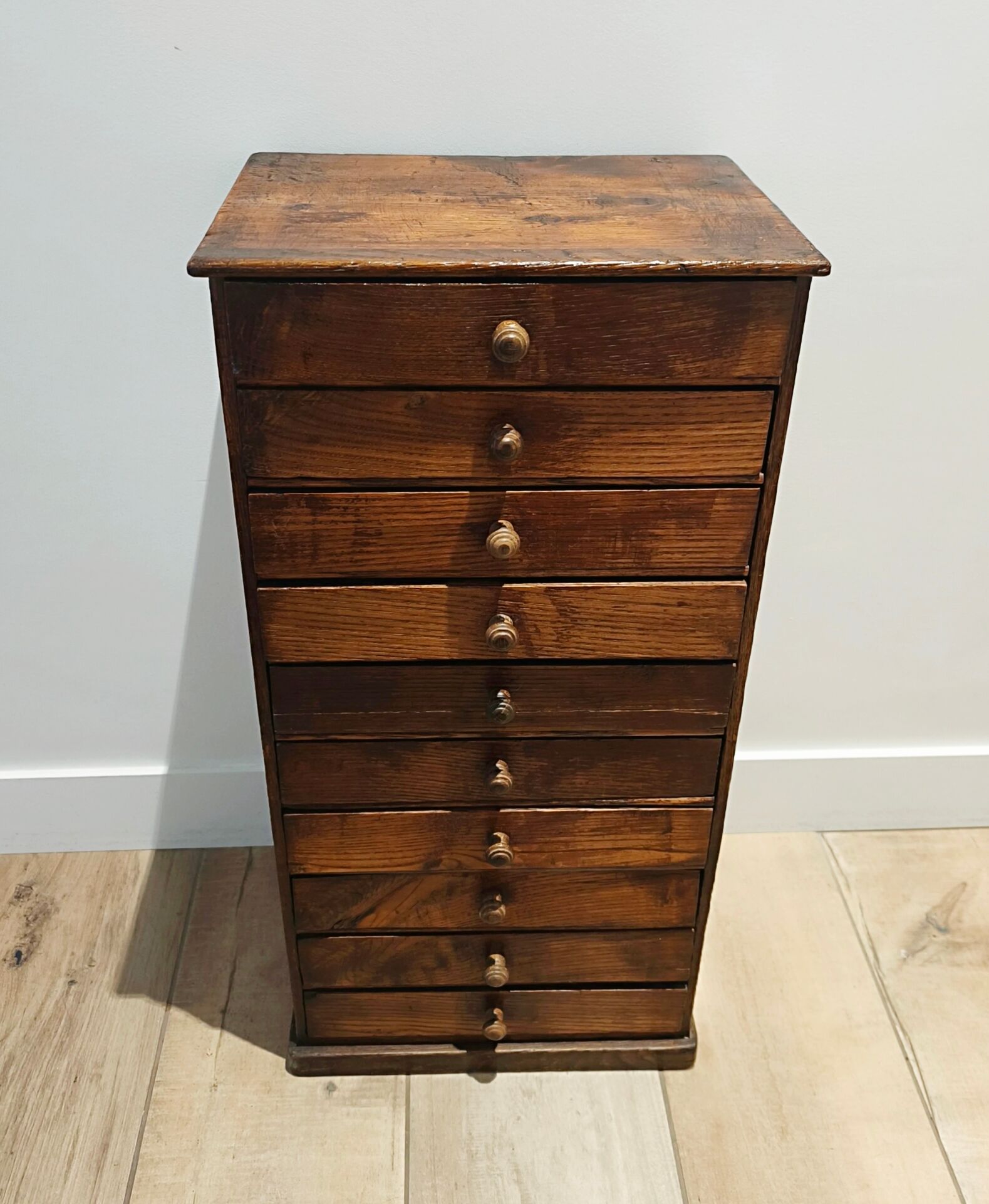 Small piece of furniture for a watchmaker or apothecary.