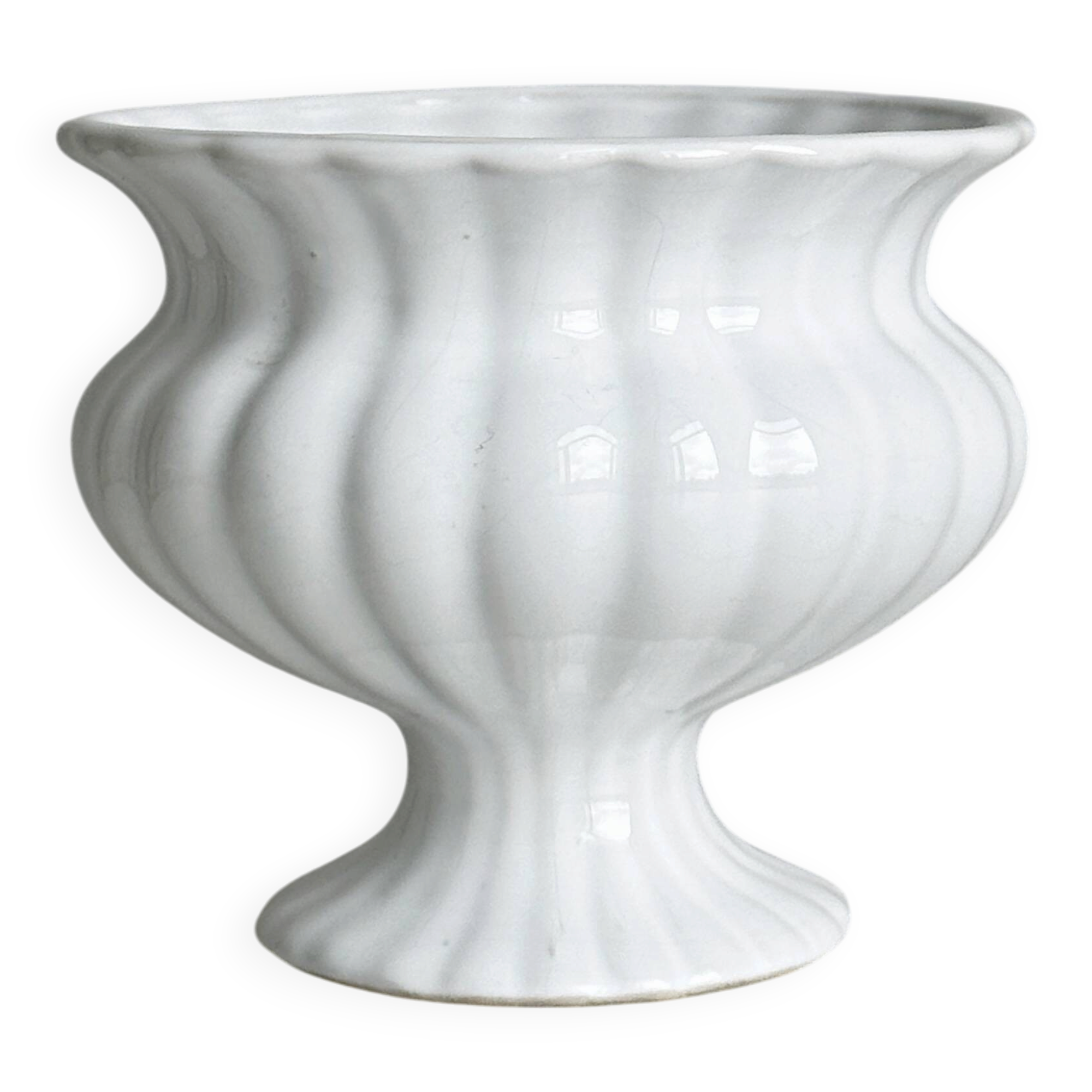 White ribbed porcelain plant pot cover