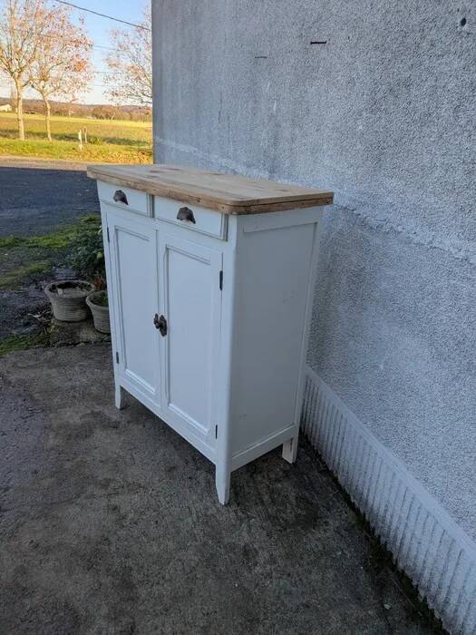 White Parisian buffet