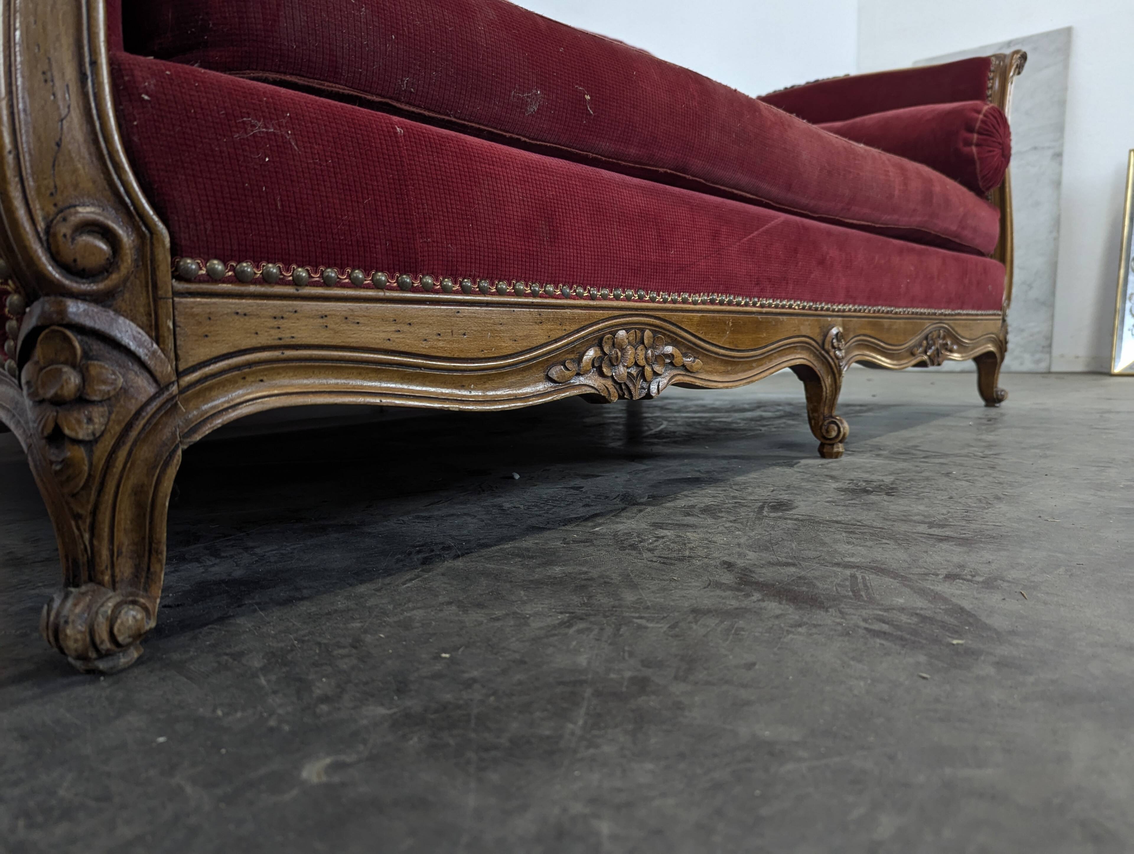 Louis XV style daybed in red velvet