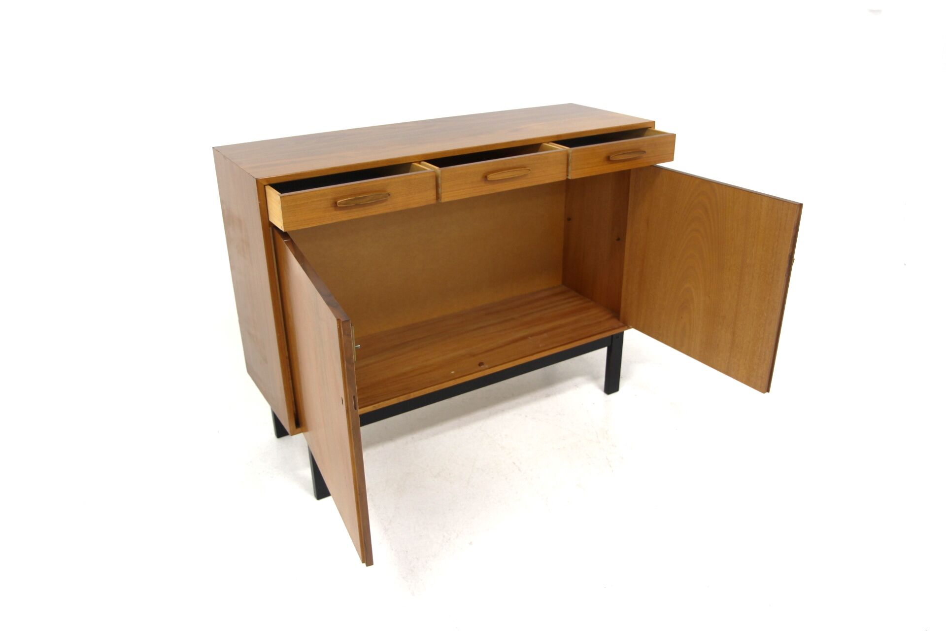 Scandinavian walnut chest of drawers, Sweden, 1960