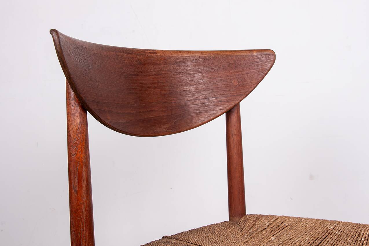 6 Danish chairs in teak and sea rush, model 316 by Peter Hvidt 1960.