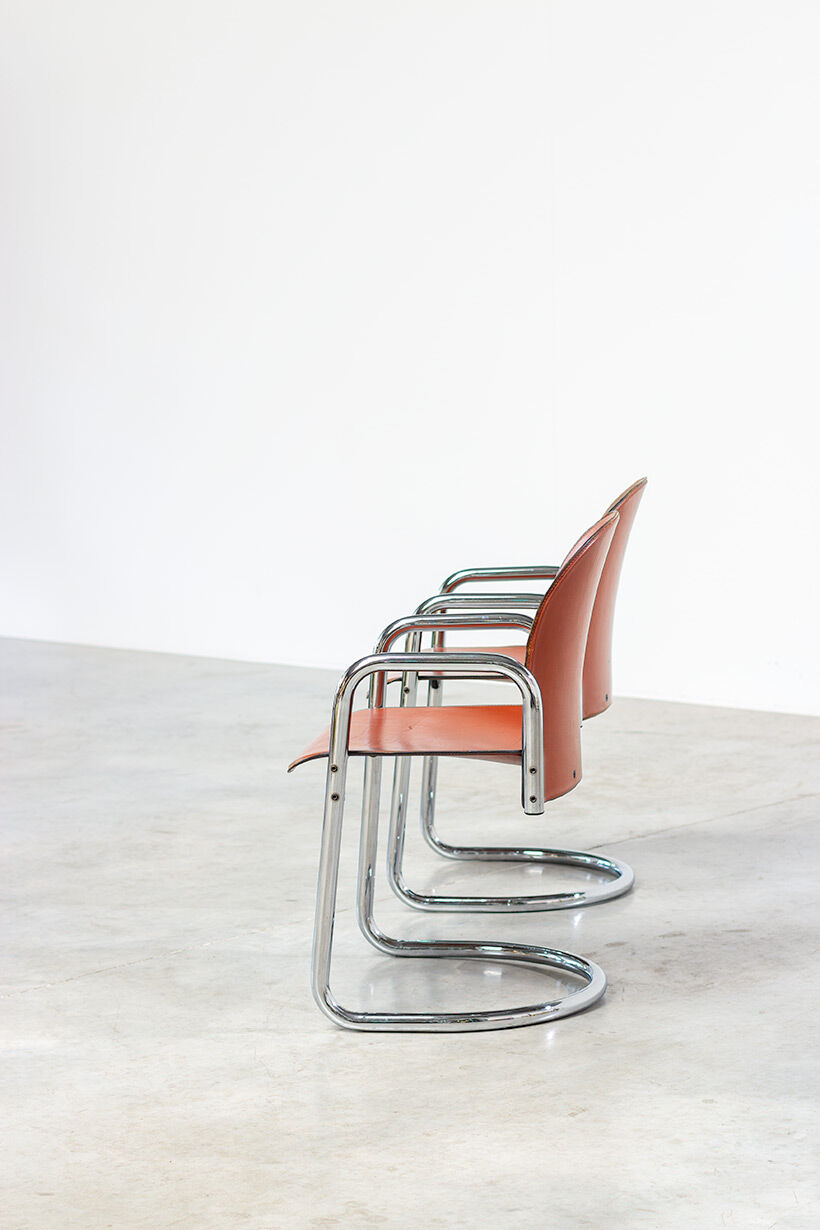 Two leather chairs Tobia Scarpa Design Dialogo Modernist, 1970