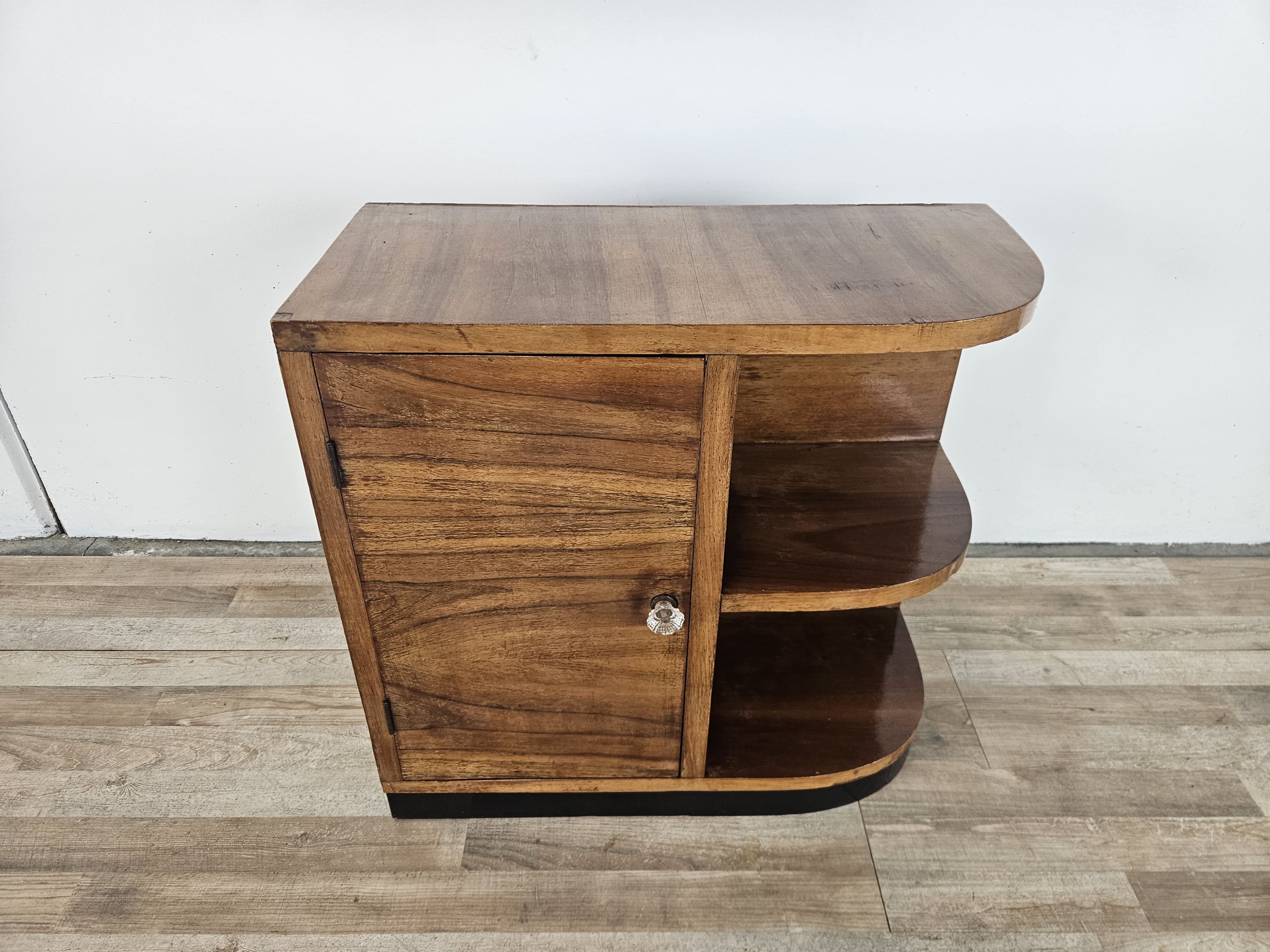Art Decò side cabinet from the 1940s
