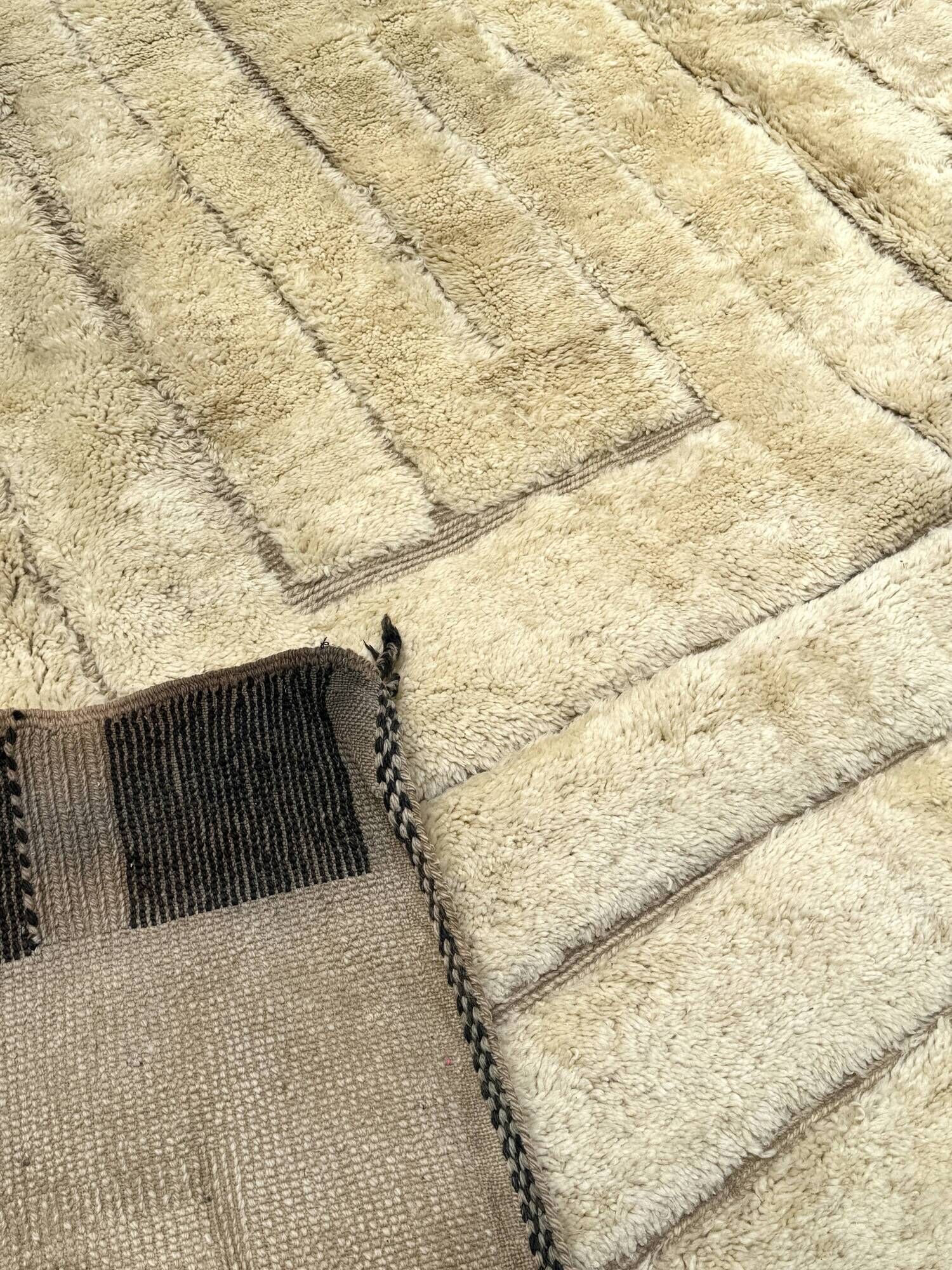 Blessed Mrirt rug, 100% virgin wool vintage, 4m x 3m.