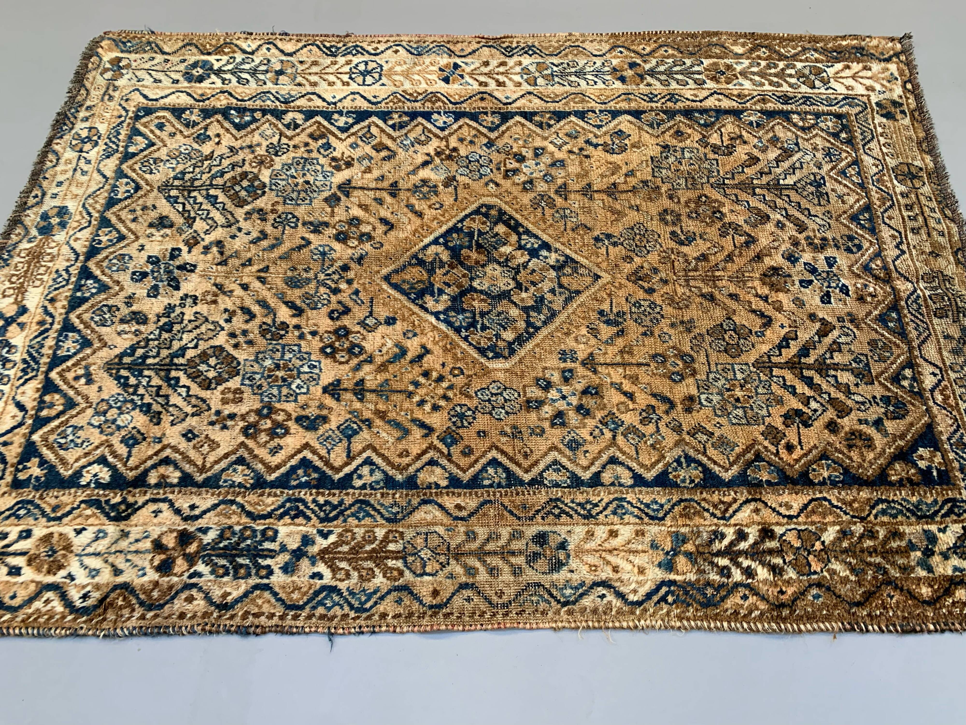 Tribal rug 160x114 cm